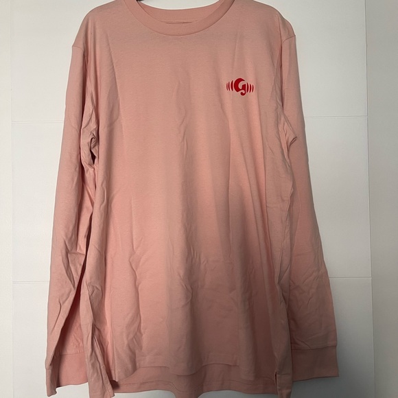 Brand new Glossier pink long sleeve limited edition shirt size XL - Picture 1 of 2